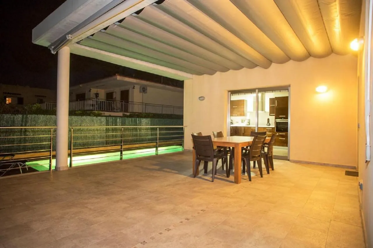 Villa Mediterranea A 35M De La Playa Playa de Muro